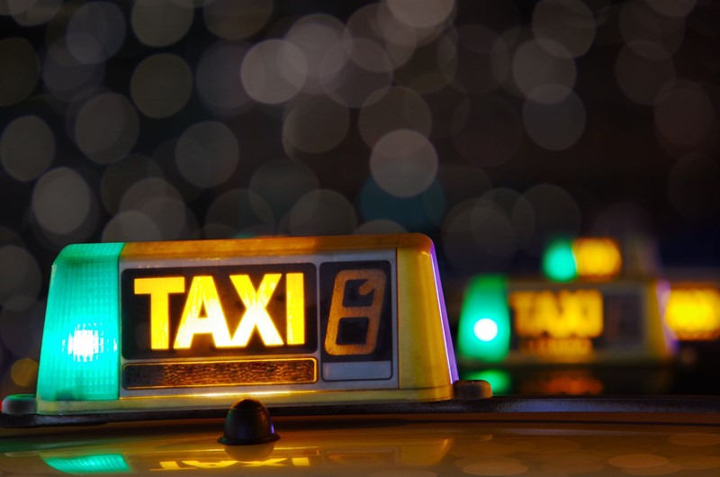 Taxicoöperatie mocht lidmaatschap van chauffeur niet opzeggen